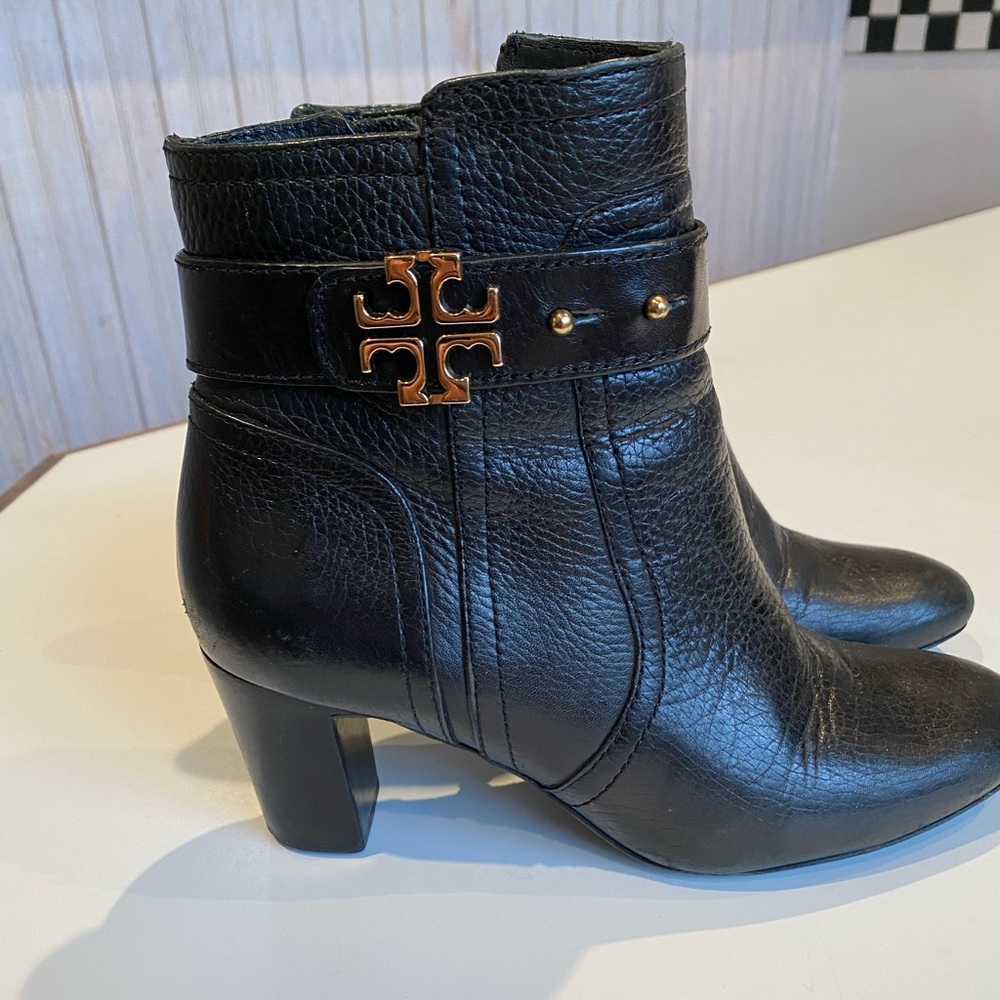 Beautiful Tory Burch Black Ankle Boots Heels 6.5